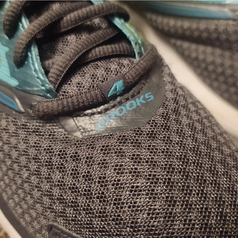 Brooks Launch 4 Women's Running Shoes Gray Green